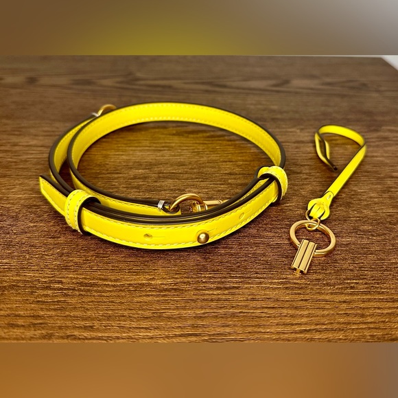 Tory Burch Small Lee Radziwill Bag in Electric Yellow - Picture 10 of 12